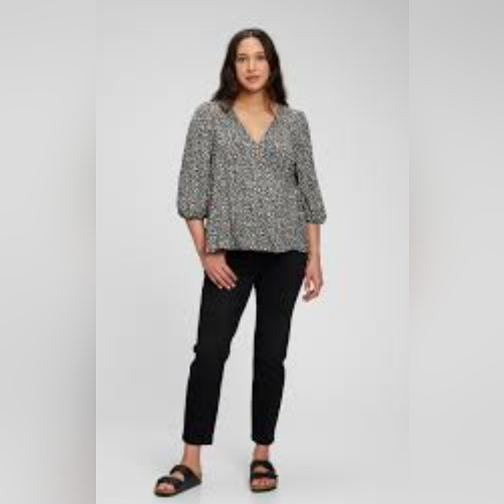 GAP Maternity Wrap-front Nursing Shirt